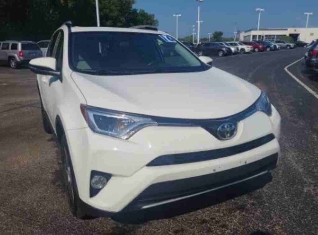 2016 Toyota RAV4 XLE